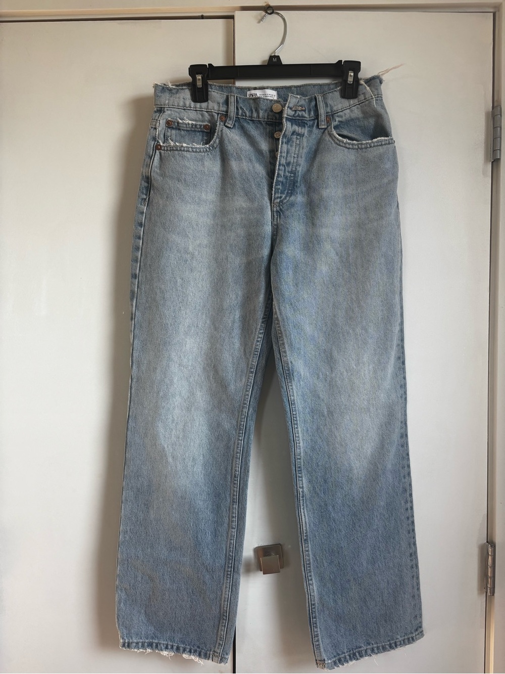 Zara Women’s Straight-Leg Jeans